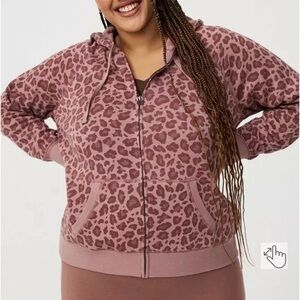 Chic Leopard Print Zip-Up Hoodie